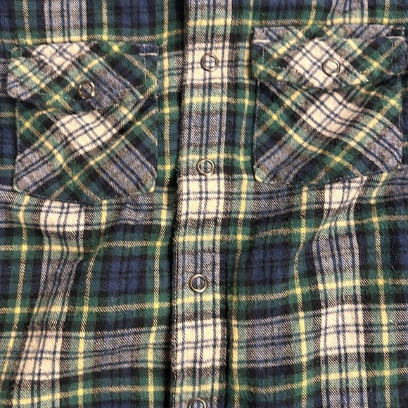 LLBean Little kids Medium Size(5-6) Flannel Hoodie in used like new condition. - Picture 5 of 10